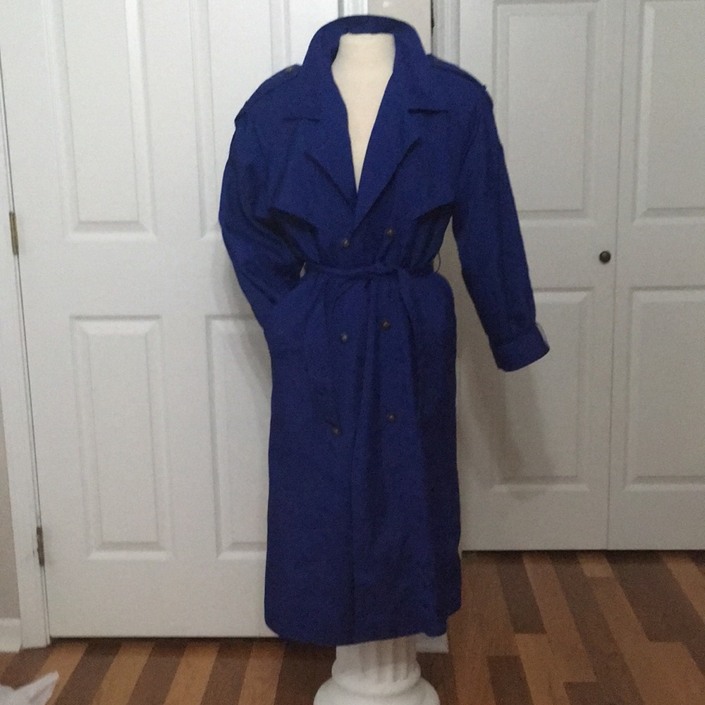 Classy Lined Raincoat Sz M